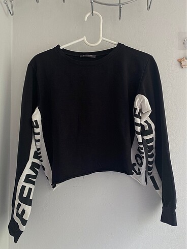 Crop Sweatshirt