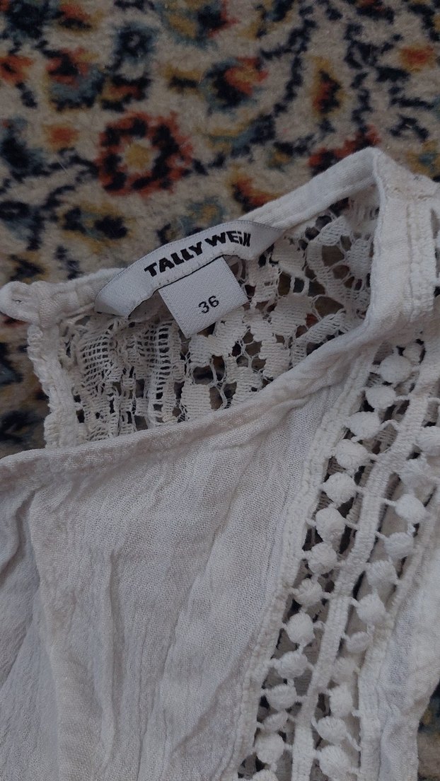 Dantel Detaylı Beyaz Kadın Kısa Tulum - Görsel 3