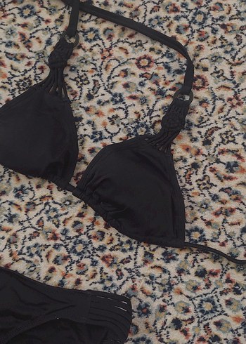 Siyah Bikini - Görsel 3