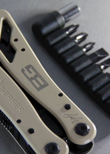 Çok Fonksiyonlu Beyaz-Gri Pense ve Tornavida Seti - Görsel 2