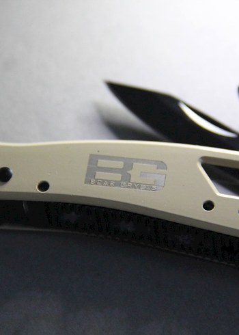 Çok Fonksiyonlu Beyaz-Gri Pense ve Tornavida Seti - Görsel 4