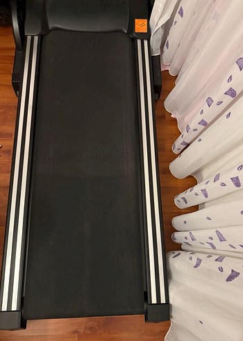  Beden Renk Siyah Universal Black 5.30 koşu bandı salon tipi