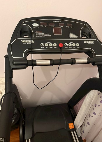  Beden Siyah Universal Black 5.30 koşu bandı salon tipi