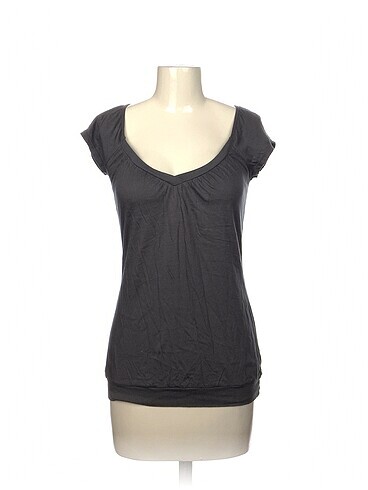 La Senza T-shirt %70 İndirimli.