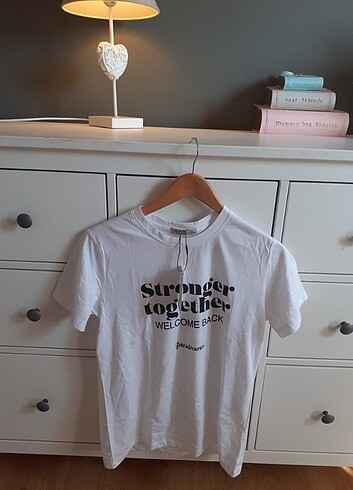 Stradivarius kadın tshirt kısa kol