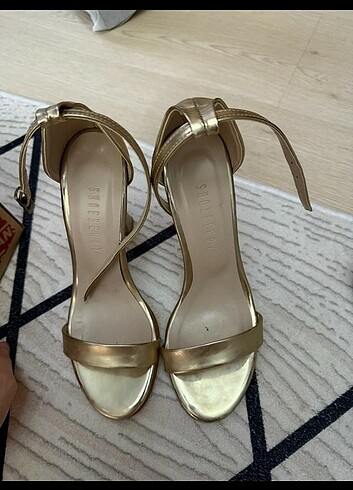 Zara gold ayakkabı