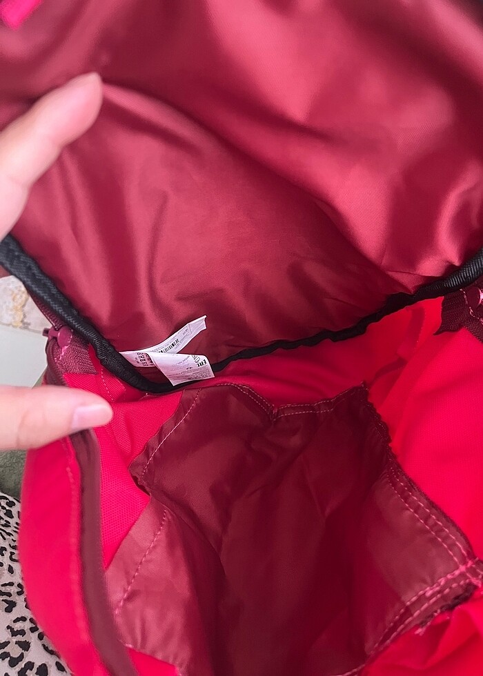 Sırt çantası - Görsel 2