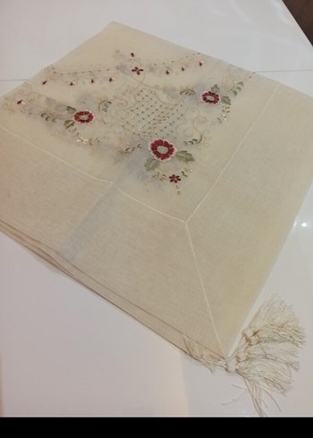 İşlemeli Beyaz Masa Örtüsü Seti - Görsel 7