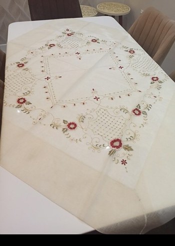 İşlemeli Beyaz Masa Örtüsü Seti - Görsel 9