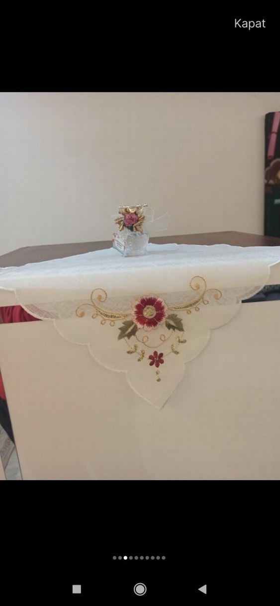 İşlemeli Beyaz Masa Örtüsü Seti - Görsel 3