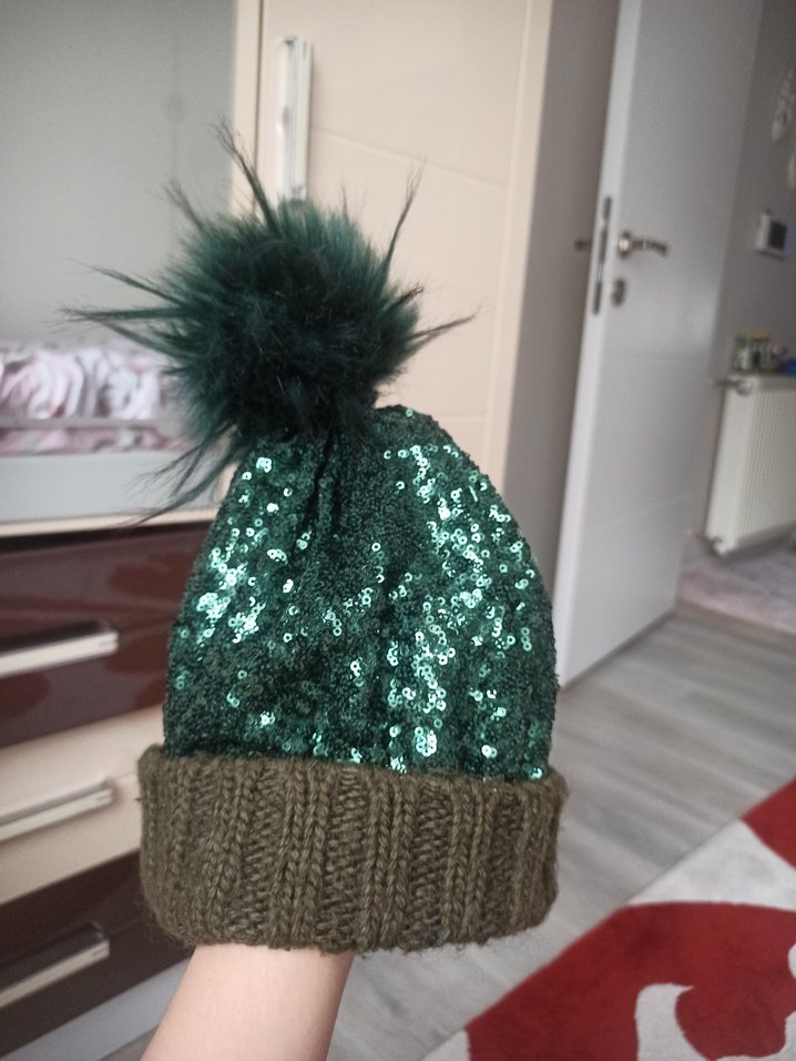 Yeşil Payetli Kadın Örgü Bere - Görsel 3