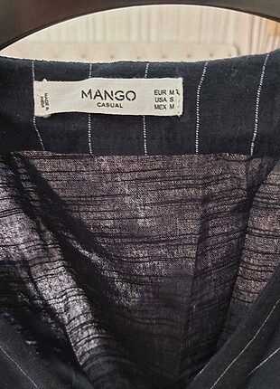 m Beden Mango kısa kol elbise düğmeli iki kenarı cepli üstte çok güzel d