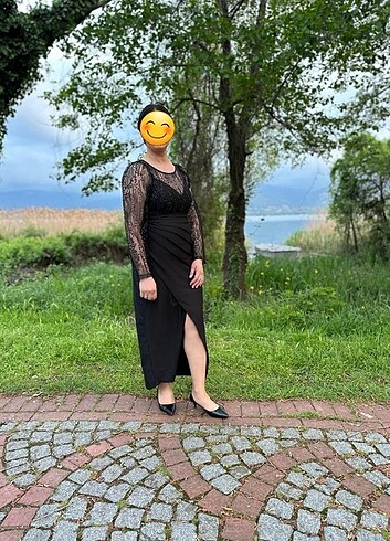 Uzun kol pul işlemeli abiye elbise