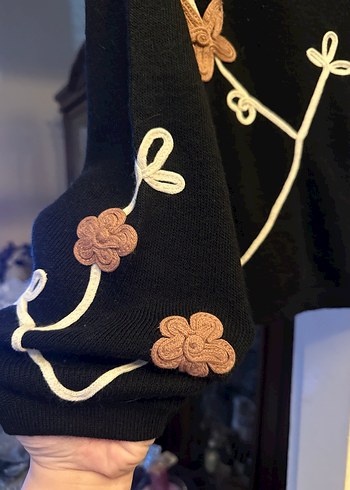 Nakışlı Siyah Kadın Triko Kazak - Görsel 3