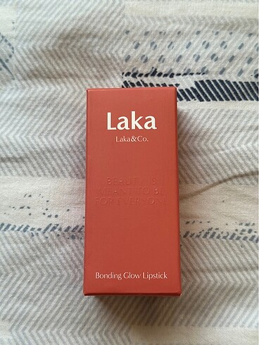 Laka Bonding Glow Lipstick 208 posh