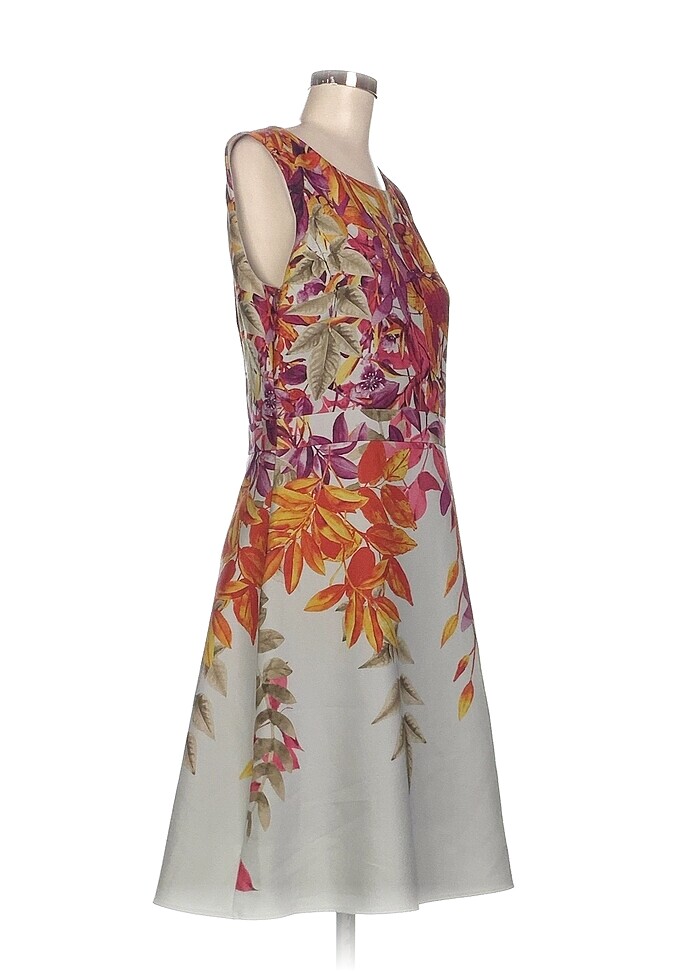 Trendyol & Milla Kısa Elbise %70 İndirimli. - Görsel 2