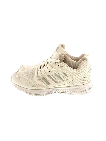 Adidas Spor Ayakkabı %70 İndirimli.