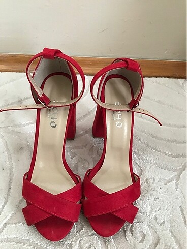 37 Beden Soho Kırmızı topuklu ayakkabı
