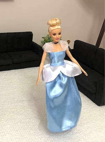 Beden Barbie sindirella kostümü