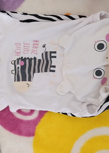 Düğmeli Zebra Desenli Kız Bebek Body - Görsel 7
