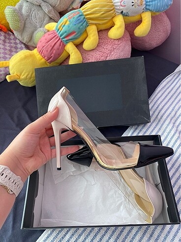 39 Beden siyah Renk Şeffaf detaylı stiletto