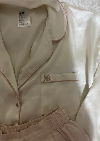 Beyaz Vintage Kadın Mini Saten Pijama Takımı - Görsel 4