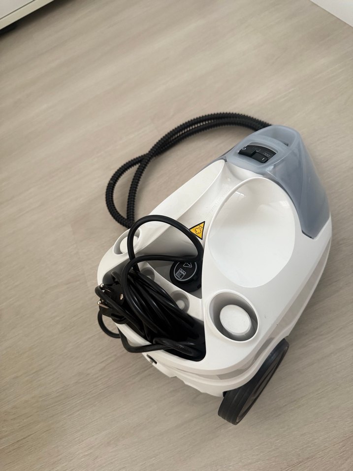 Karcher Buharlı Temizleyici Beyaz Gri SC4 Easy fix Plus - Görsel 2