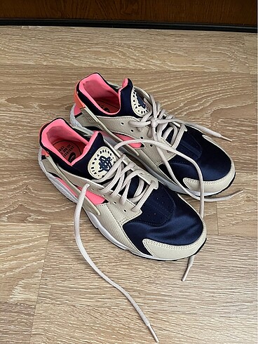 Nike ayakkabi