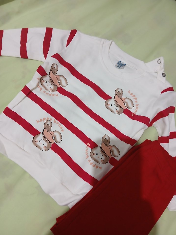 Uzun Kollu Kırmızı Çizgili Bebek Takımı - Görsel 4