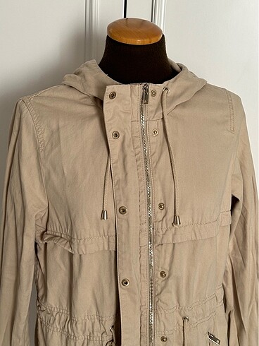 H&M pamuklu kısa trençkot parka - Görsel 6