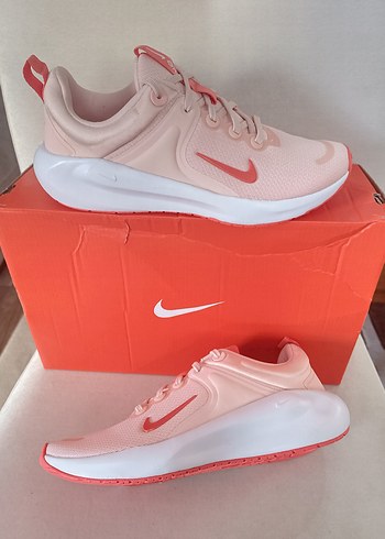 37,5 Beden Nike in-season tr 14 orjinal sıfır kutulu
