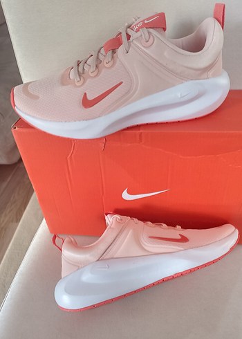 37,5 Beden pembe Renk Nike in-season tr 14 orjinal sıfır kutulu
