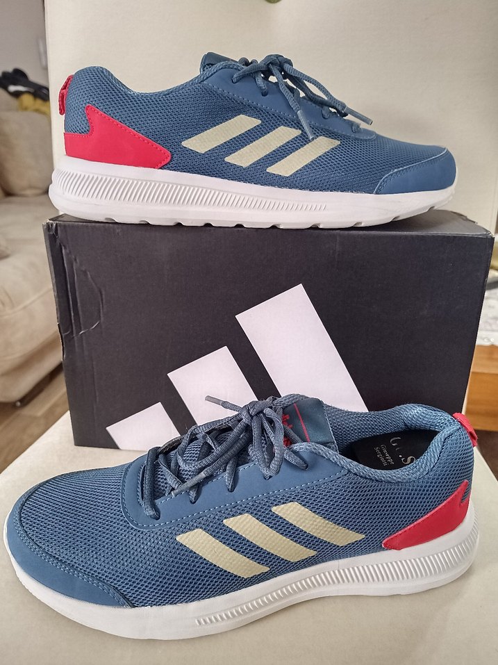 Adidas vultrun orjinal tertemiz ürün - Görsel 2