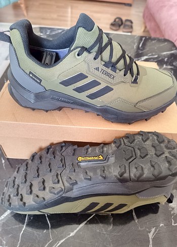 Adidas Terrex AX4 goretex Outdoor kutulu sıfır gibi üründür - Görsel 3