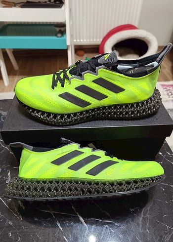 Adidas 4DFWD orjinal sıfır etiketli üründür - Görsel 2