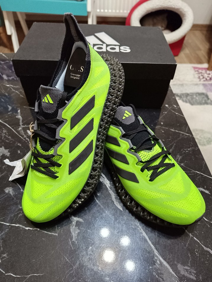 Adidas 4DFWD orjinal sıfır etiketli üründür - Görsel 4