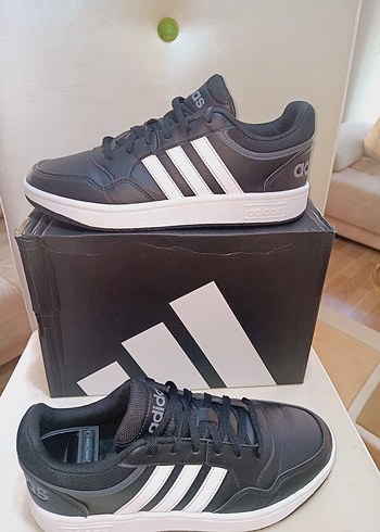 42.5 Beden Adidas Erkek Siyah Spor Sneaker orjinal sıfır gibi ürün