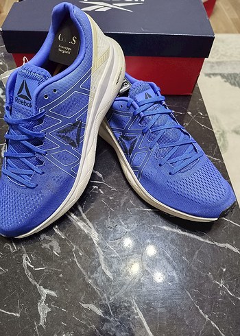 Reebok floatride run sıfır etiketli üründür - Görsel 7