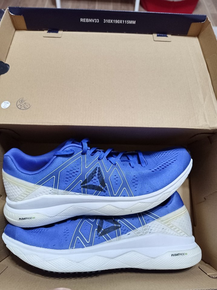 Reebok floatride run sıfır etiketli üründür - Görsel 4