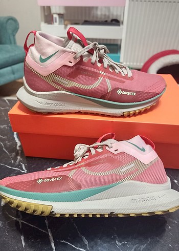 Nike react Pegasus trail 4 goretex üründür - Görsel 4