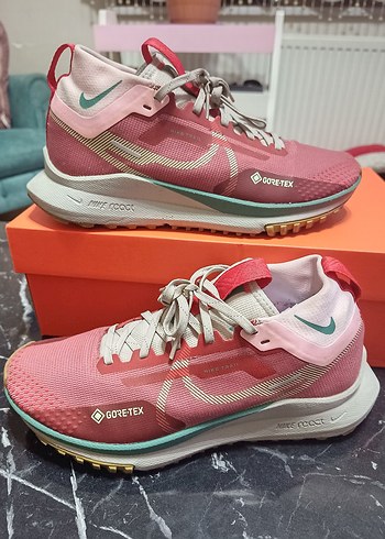 Nike react Pegasus trail 4 goretex üründür - Görsel 2