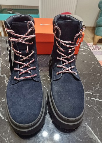 Tommy Hilfiger Orjinal sıfır bottur - Görsel 7