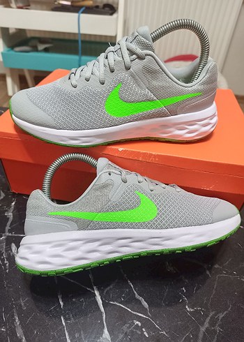 Nike revolution 6 Orjinal sıfır ürün - Görsel 2