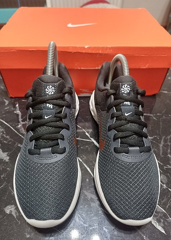Nike revolution 6 Orjinal sıfır ürün - Görsel 4
