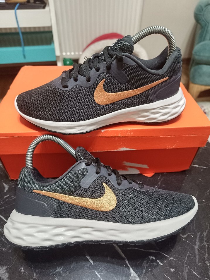 Nike revolution 6 Orjinal sıfır ürün - Görsel 5