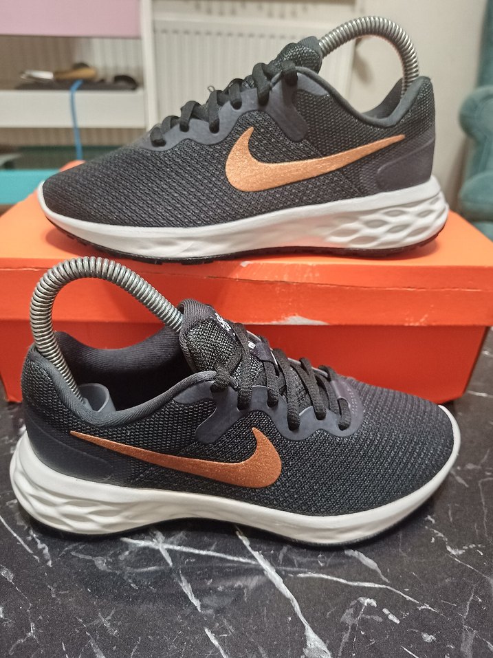 Nike revolution 6 Orjinal sıfır ürün - Görsel 2