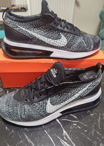 Nike flyknit Racer Orjinal sıfır ürün - Görsel 2
