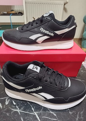 Reebok 42