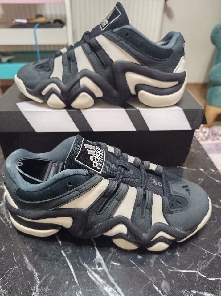 Adidas crazy 8 Orjinal sıfır gibi üründür - Görsel 3