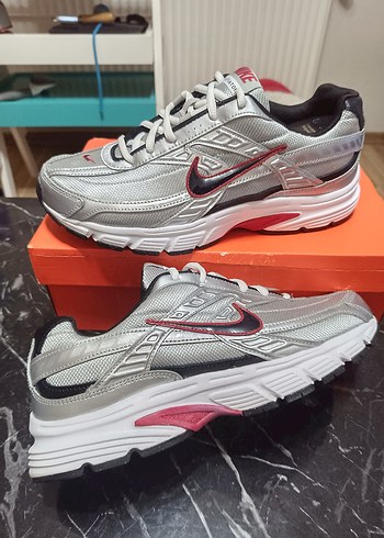 Nike initiator Orjinal sıfır gibi üründür - Görsel 4